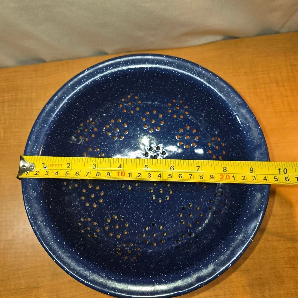 Vintage speckled blue enamelware colander strainer 9.5